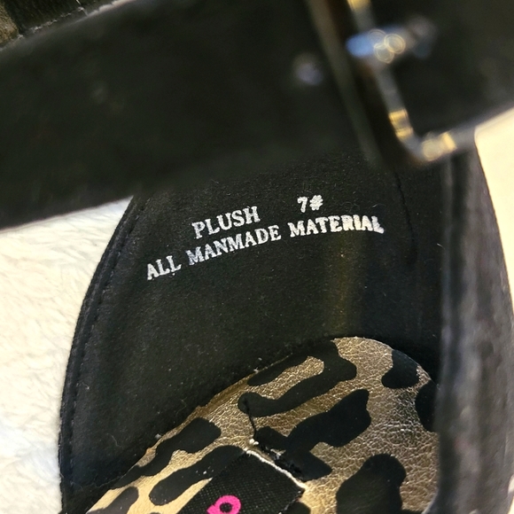 Dollhouse Platforms Curved Wedge Heels - Picture 4 of 6